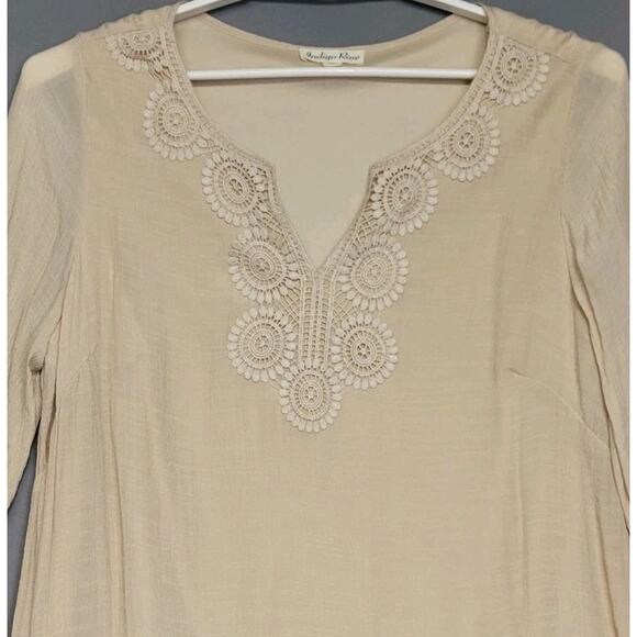 Indigo Rose Boho Top Womens 2X Beige Overlay Lace V-Neck 3/4 Split Sleeve Tunic - Picture 4 of 12
